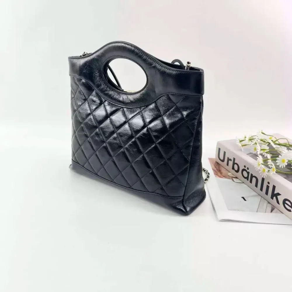 CHANEL brand color